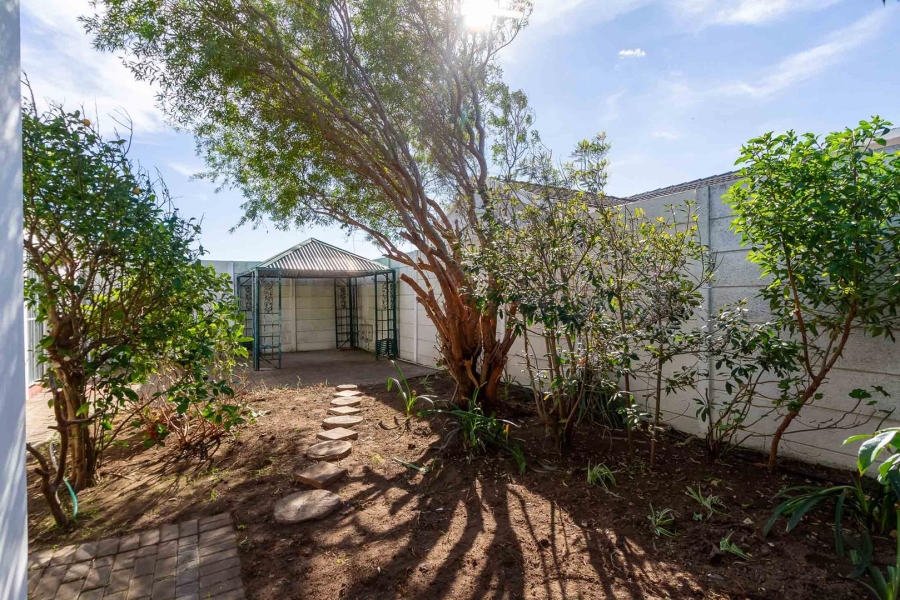 3 Bedroom Property for Sale in Onverwacht Western Cape